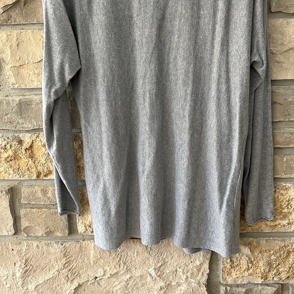 The Limited Light Grey Mock Turtleneck Sweater With Open Back Size Large - Picture 4 of 13